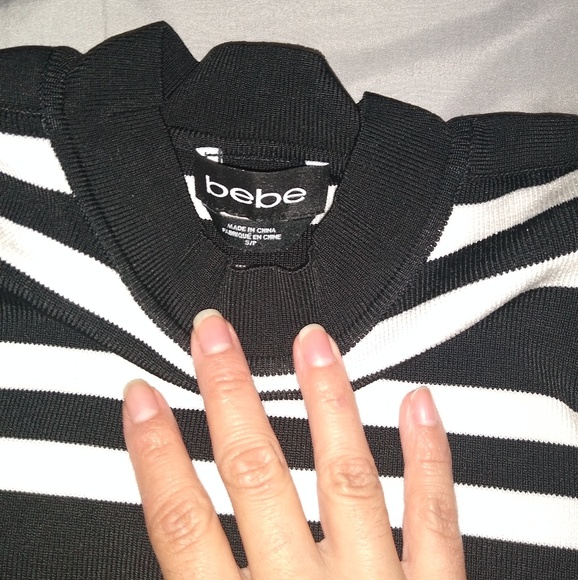 BEBE cropped long sleeve - Picture 2 of 2